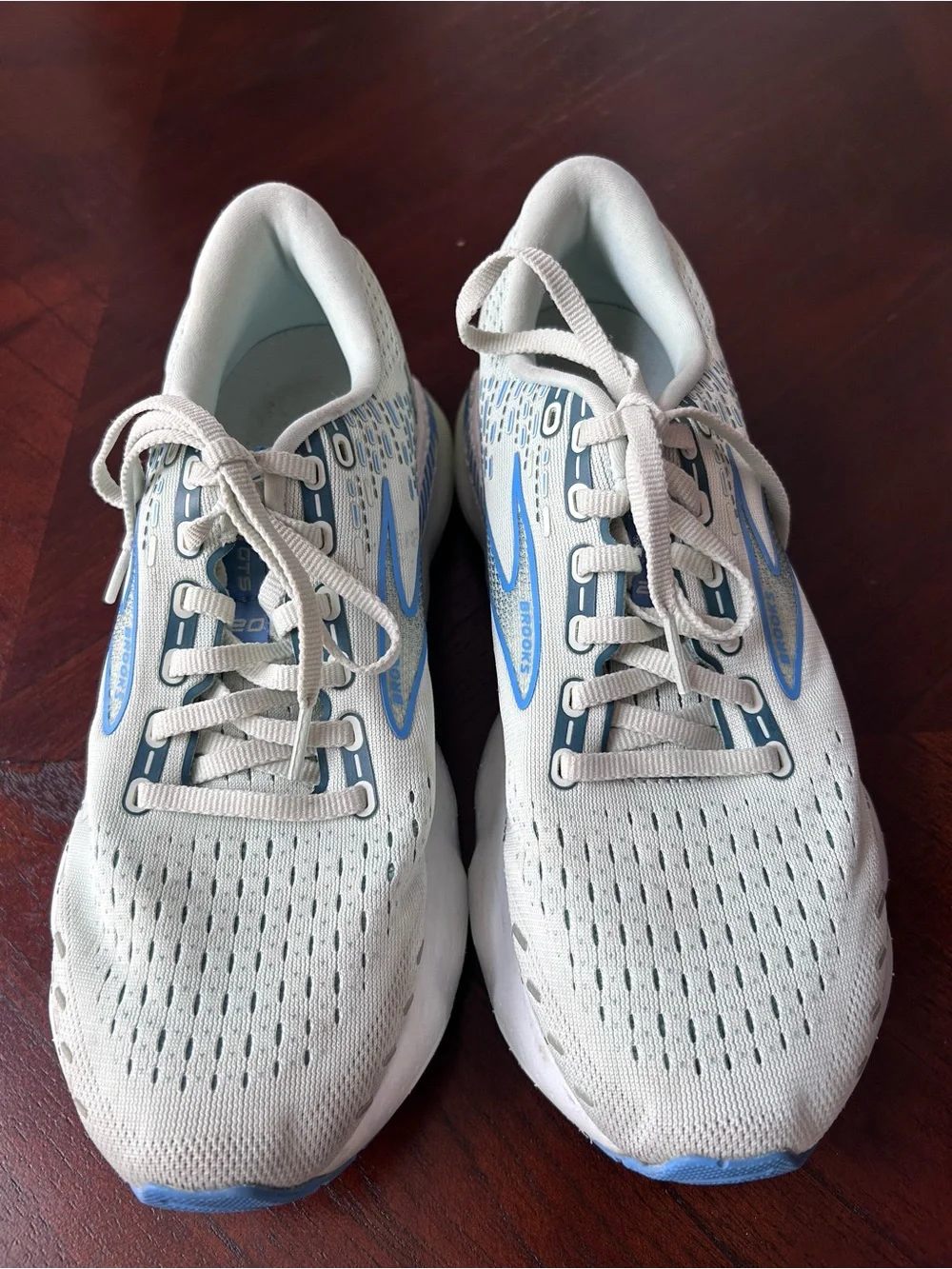 Brooks Women's Glycerin Running Shoes - Light Gray with Blue Accents size 9